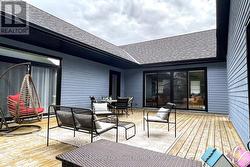 Private Deck - 