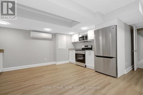 B - 558 Ashbourne Crescent, Ottawa, ON - Indoor