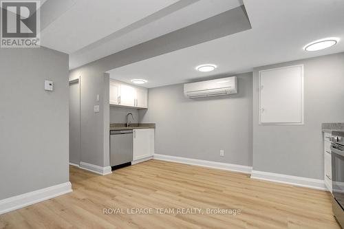 B - 558 Ashbourne Crescent, Ottawa, ON - Indoor