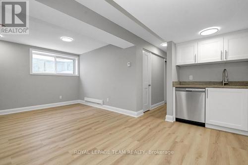 B - 558 Ashbourne Crescent, Ottawa, ON - Indoor