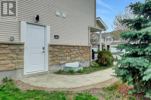 B - 558 Ashbourne Crescent, Ottawa, ON - Outdoor