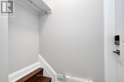 B - 558 Ashbourne Crescent, Ottawa, ON - Indoor