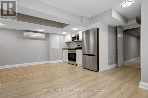 B - 558 Ashbourne Crescent, Ottawa, ON - Indoor