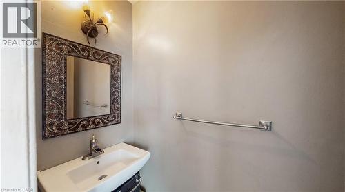 95 Quantrell Trail, Toronto, ON - Indoor Photo Showing Bathroom