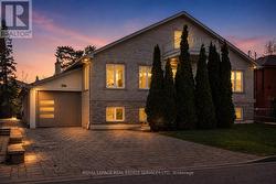 296 LENNOX AVENUE  Richmond Hill, ON L4C 2A7