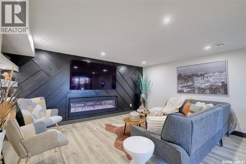 2725 Preston Avenue S, Saskatoon, SK - Indoor Photo Showing Living Room With Fireplace