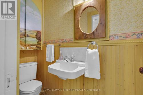249 Halls Mill Road, London South (South B), ON - Indoor Photo Showing Bathroom