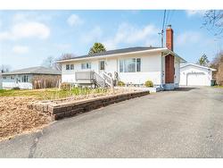 24 Glengarry DR Saint John, NB E2J 2Y3
