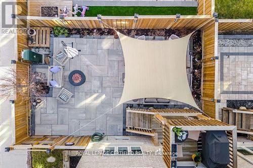 75 Borers Creek Circle, Hamilton, ON - Outdoor