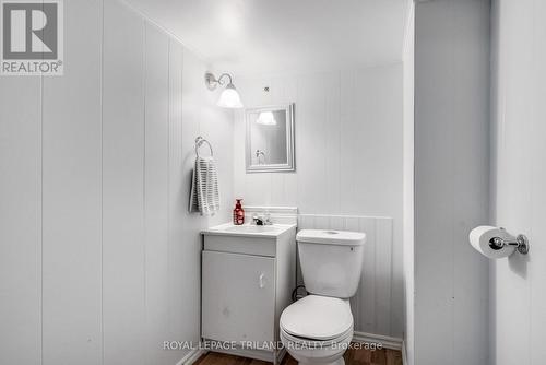 75 Chester Street, St. Thomas, ON - Indoor Photo Showing Bathroom