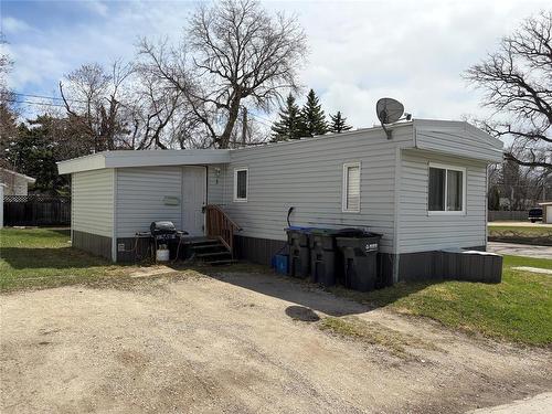 1 Mobile Street, Carman, MB - Outdoor