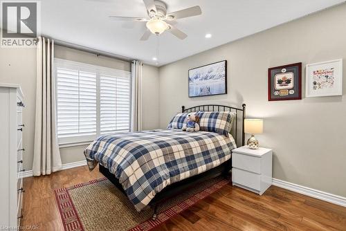 89 Stonegate Drive, Ancaster, ON - Indoor Photo Showing Bedroom
