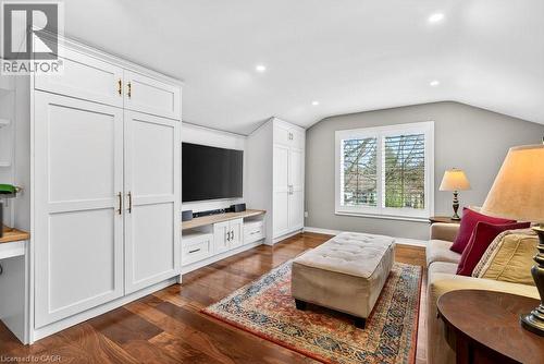 89 Stonegate Drive, Ancaster, ON - Indoor Photo Showing Living Room