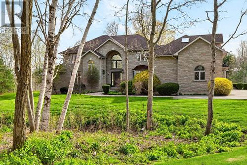6472 Mcniven Court, Burlington, ON - Outdoor