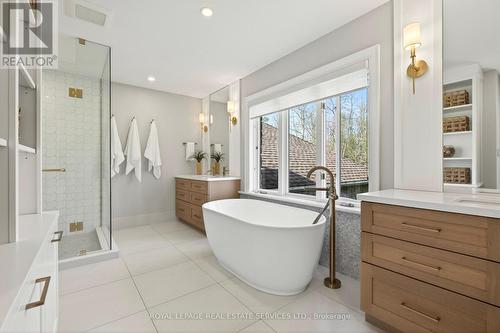 6472 Mcniven Court, Burlington, ON - Indoor Photo Showing Bathroom