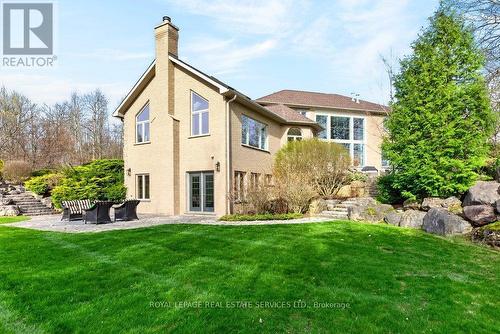 6472 Mcniven Court, Burlington, ON - Outdoor