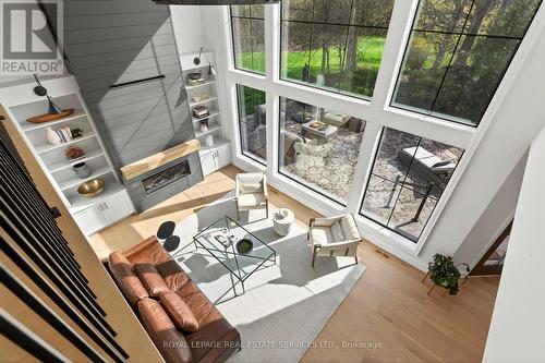6472 Mcniven Court, Burlington, ON - Indoor Photo Showing Other Room