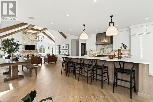 6472 Mcniven Court, Burlington, ON - Indoor