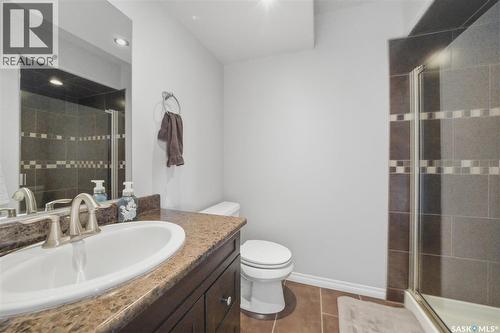 231 Willowgrove Boulevard, Saskatoon, SK - Indoor Photo Showing Bathroom