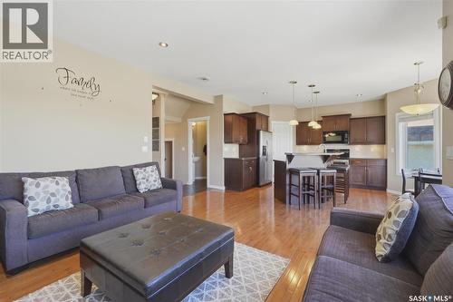 231 Willowgrove Boulevard, Saskatoon, SK - Indoor Photo Showing Living Room