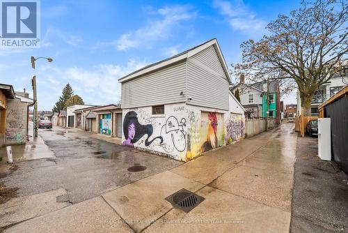 11 Foxley Street, Toronto, ON - Outdoor