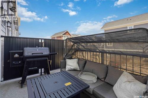 711 Meadows Boulevard, Saskatoon, SK - Outdoor With Deck Patio Veranda With Exterior