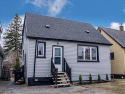 492 Brock Street E Thunder Bay, ON P7E 4H7