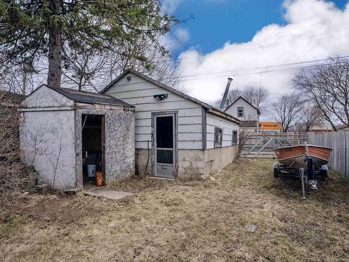 492 Brock Street E, Thunder Bay, ON 