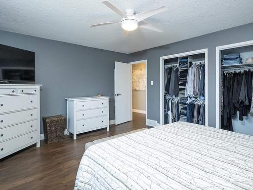 427 Frontenac Bay, Thunder Bay, ON - Indoor Photo Showing Bedroom