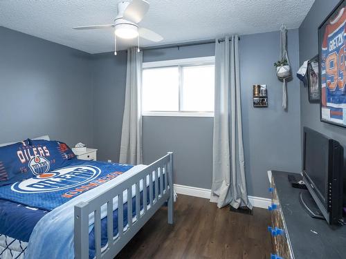 427 Frontenac Bay, Thunder Bay, ON - Indoor Photo Showing Bedroom