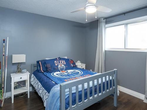 427 Frontenac Bay, Thunder Bay, ON - Indoor Photo Showing Bedroom