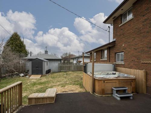 427 Frontenac Bay, Thunder Bay, ON - Outdoor With Exterior