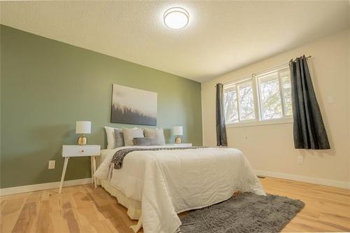 9 Radburn Pl, Winnipeg, MB 