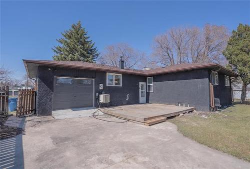 9 Radburn Pl, Winnipeg, MB 