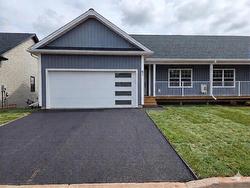 61 BROOKLYN Avenue  Charlottetown, PE C1E 3S5