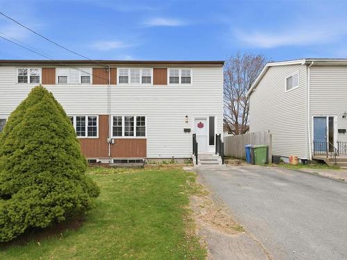 18 Roblea Drive, Dartmouth, NS 