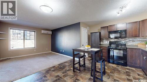 29 5545 Blake Crescent, Regina, SK - Indoor Photo Showing Kitchen