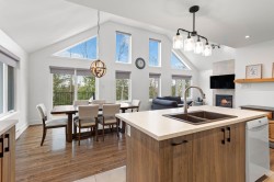 10 Rue des Gemmes  Sainte-Marguerite-Du-Lac-Masson, QC J0T 2N0
