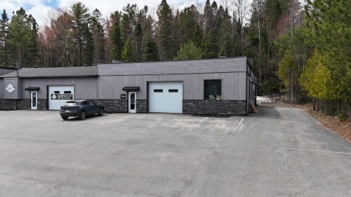 Front of Structure - 1520 Route 117, Val-David, QC - Outdoor