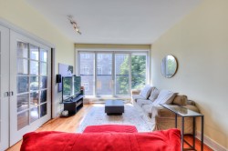 406-150 Rue Sherbrooke E.  Montréal (Ville-Marie), QC H2X 0A5