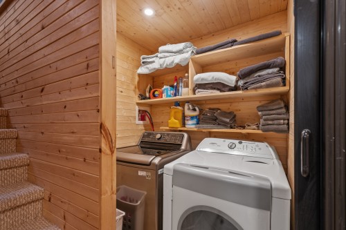 Salle de lavage - 431 Ch. Du Lac-Earl E., Montcalm, QC - Indoor Photo Showing Laundry Room