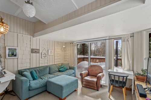 Salon - 431 Ch. Du Lac-Earl E., Montcalm, QC - Indoor Photo Showing Living Room