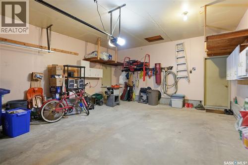 239 Stechishin Crescent, Saskatoon, SK - Indoor Photo Showing Garage