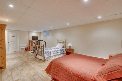 Family Room - 258 Ch. Alie, Gracefield, QC - Indoor Photo Showing Bedroom