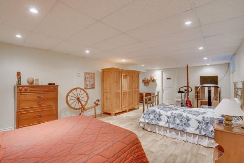 Family Room - 258 Ch. Alie, Gracefield, QC - Indoor Photo Showing Bedroom