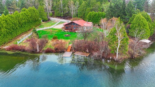 Exterior - 258 Ch. Alie, Gracefield, QC - Outdoor With Body Of Water