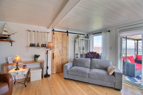 Salon - 71 Rue Fleurie, La Malbaie, QC - Indoor Photo Showing Living Room