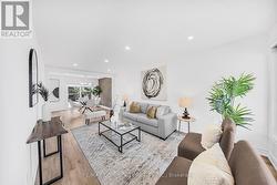 733 LUBLIN AVENUE Pickering, ON L1W 1Z1