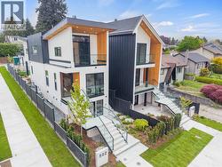 502 E 5TH STREET  North Vancouver, BC V7L 1M4
