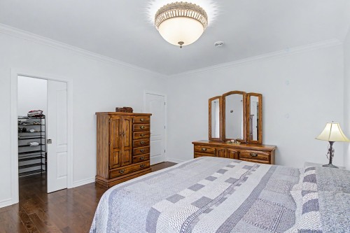 Master Bedroom - 206-3000 Boul. De Boucherville, Saint-Bruno-De-Montarville, QC - Indoor Photo Showing Bedroom